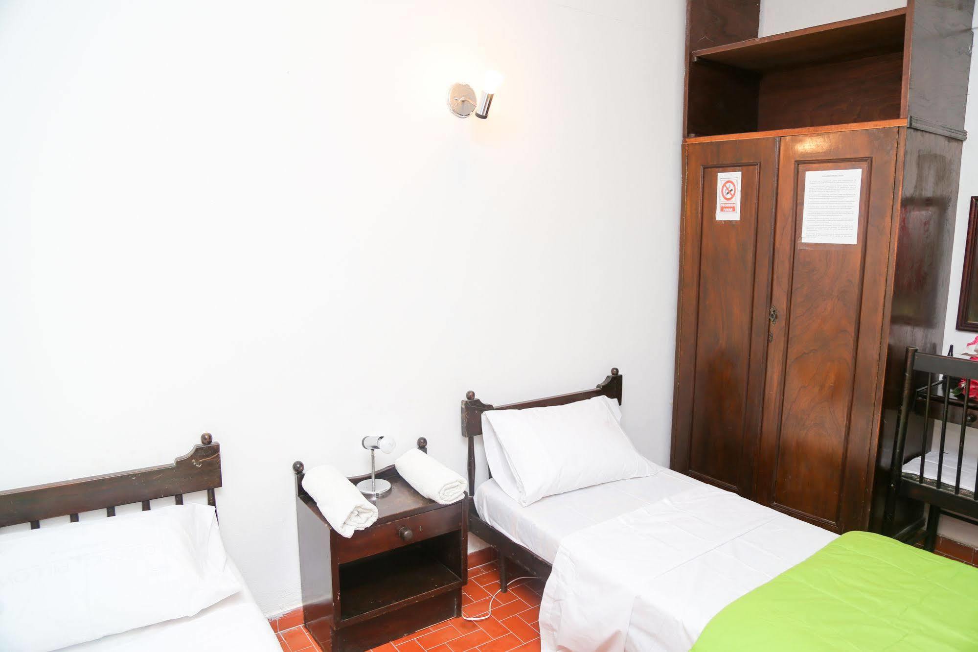 Costanera Hostel Asunción Zewnętrze zdjęcie