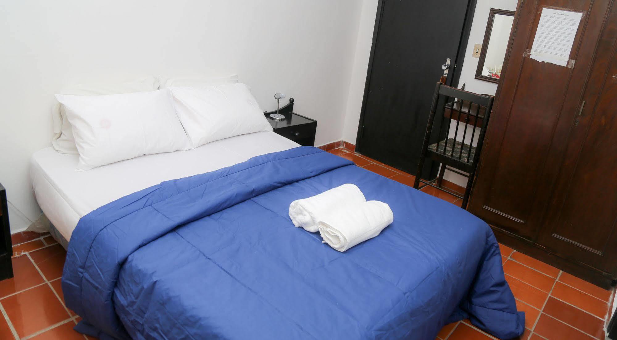 Costanera Hostel Asunción Zewnętrze zdjęcie