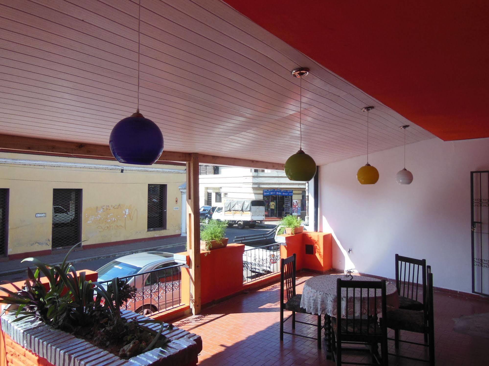 Costanera Hostel Asunción Zewnętrze zdjęcie