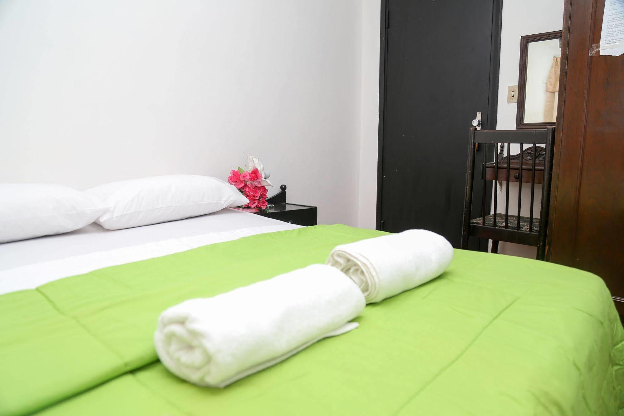 Costanera Hostel Asunción Zewnętrze zdjęcie